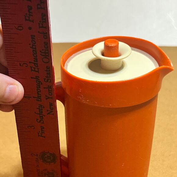 Tupperware kids Doll Toy Tuppertoys Mini Pitcher 1399 5" Orange Push Button Lid - Picture 4 of 10